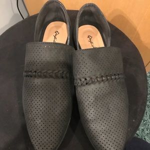 Qupid Fall Shoes- Size 9- Black